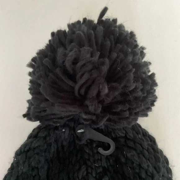 True Craft black Pom Pom Knit Hat NWT - Picture 2 of 10